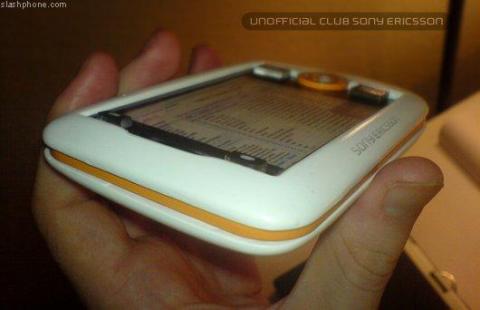 SonyEricsson Adriana