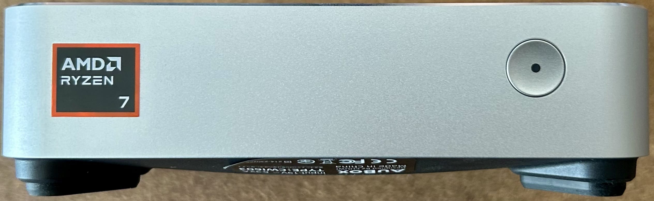 The Chuwi AuBox 8745HS